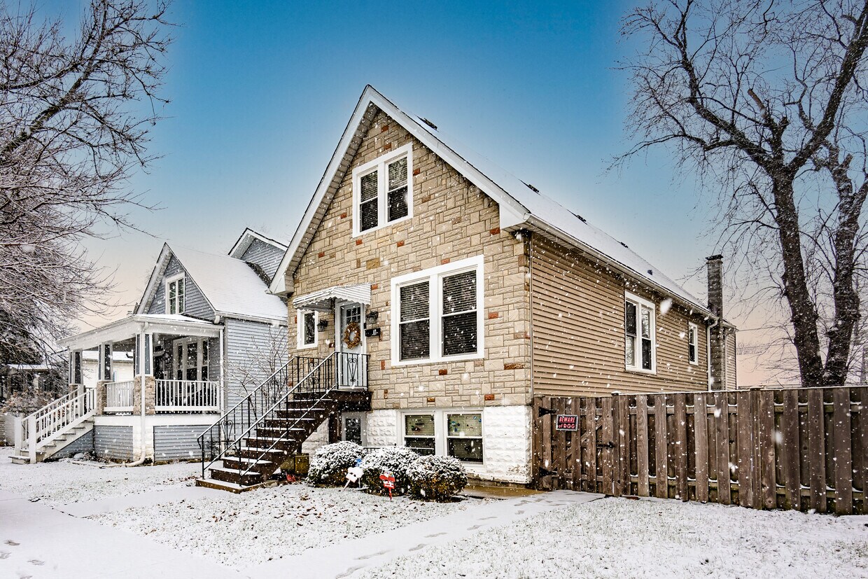 Primary Photo - 1327 Harvey Ave