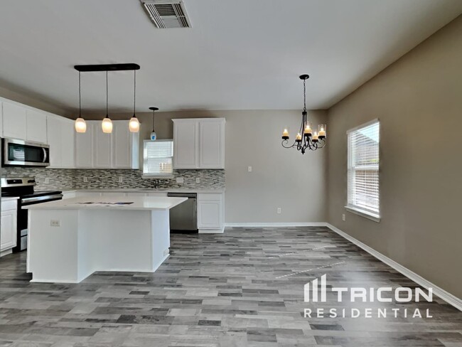 Building Photo - 10015 Sweetnectar Lane Tomball TX