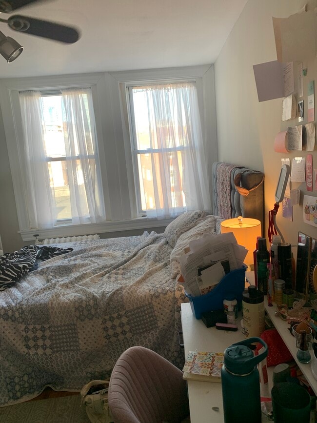 Building Photo - 222 Hanover St