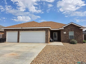 Building Photo - 208 Nonpareil Ln