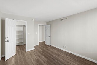 Building Photo - 3525 Sage Rd