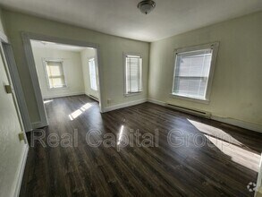 Building Photo - 76 Crandall St