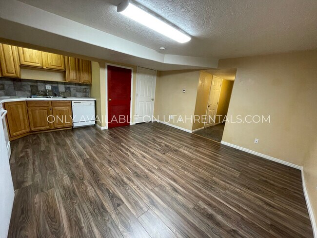 Building Photo - 135 E 1200 N