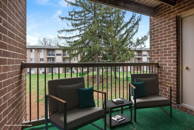 Building Photo - Tuscany Woods Apartments