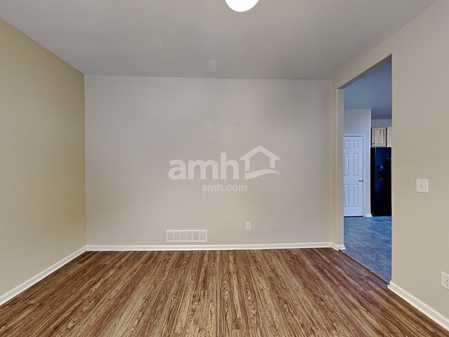 Foto del edificio - 451 Baler Ct