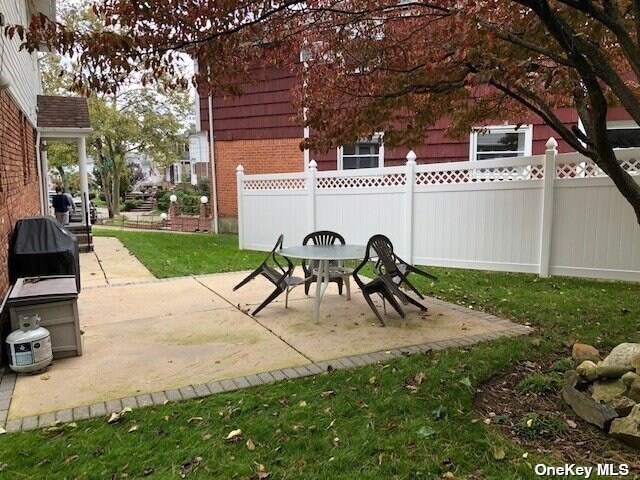 Foto principal - 243-03-243-72 72nd Ave