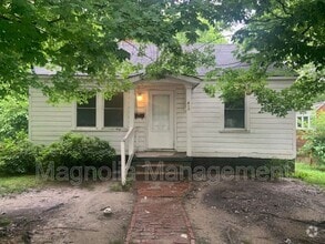 Building Photo - 413 Davis St