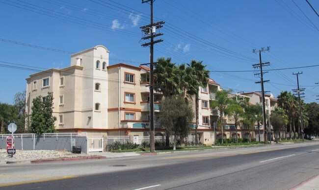 Building Photo - Coronel Village
