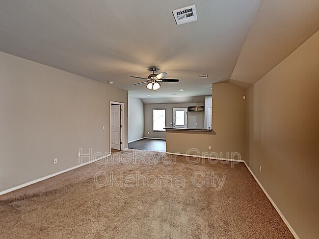 Building Photo - 9304 NW 70th St