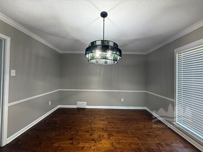 Foto del edificio - Welcome to your dream home in the heart of...