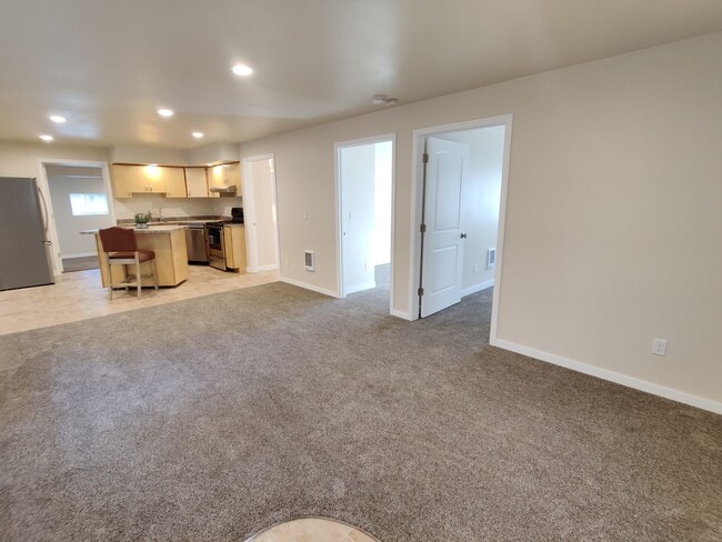 Building Photo - Remodeled Rambler in Country Style Living