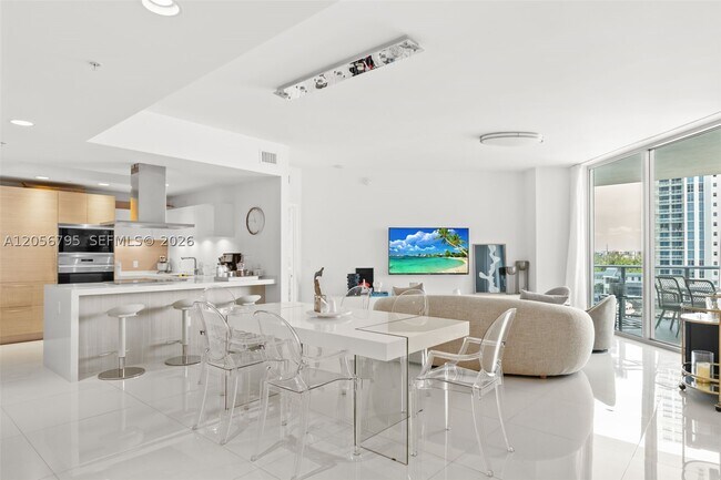 Foto del edificio - 17111 Biscayne Blvd