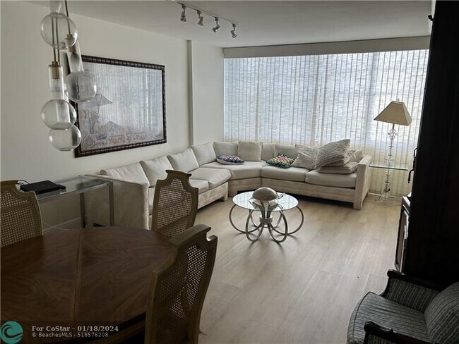 Foto del edificio - 2761 Taft St
