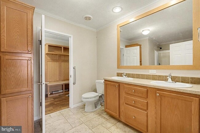 Foto del edificio - 24076 Zachary Taylor Hwy