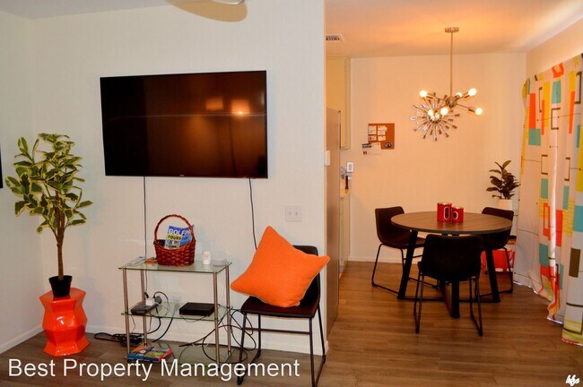 Foto del edificio - 2 br, 2 bath House - 423 Bradshaw Ln [#58]