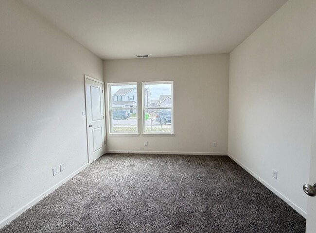 Foto del edificio - South Side...Newer 3 Bedroom 2 Bath House