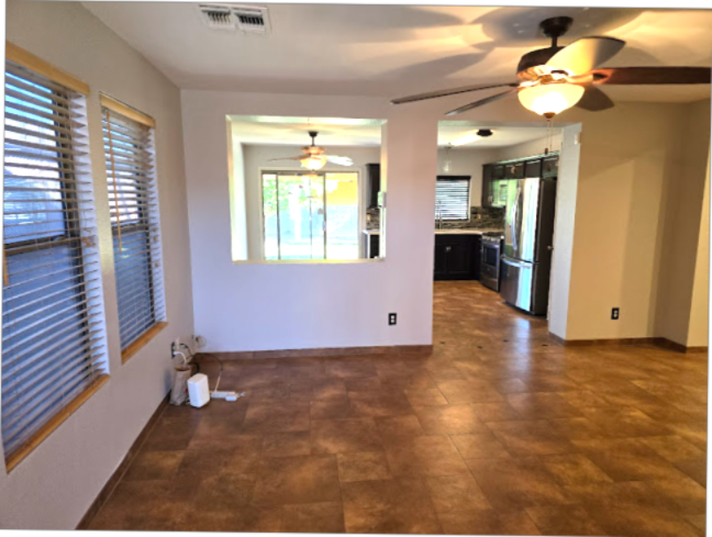 Foto del edificio - 7865 E Rooner Dr