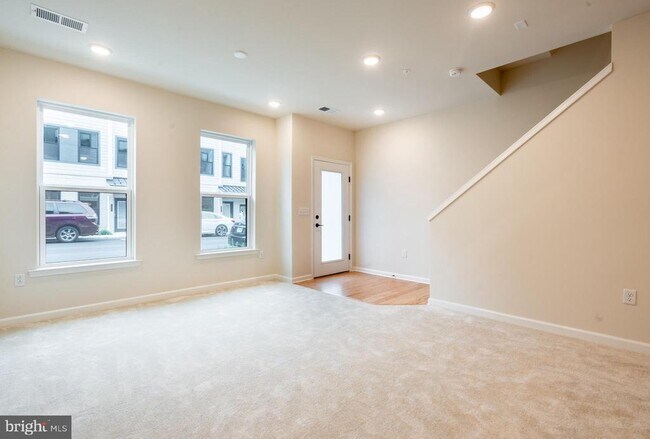 Foto del edificio - 1208 Parker Blvd