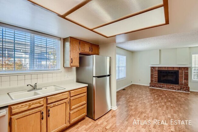 Foto del edificio - 8520 Salsifa Terrace