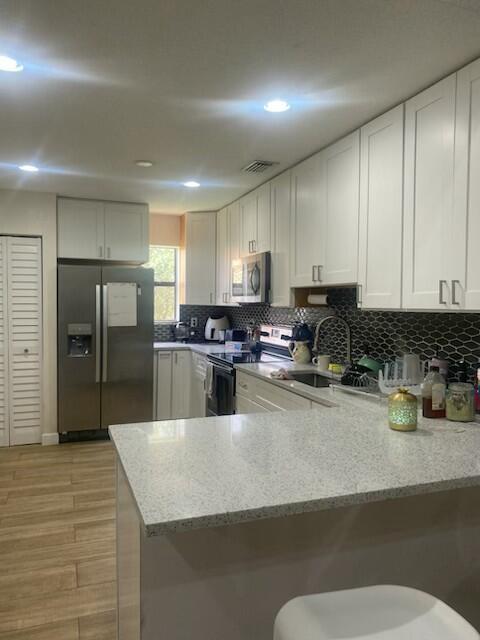 Foto principal - 3380 Jaywood Ter