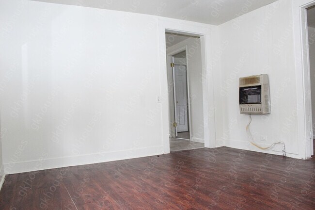 Foto del edificio - 2 bed / 1 bath home