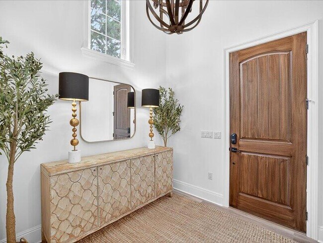 Foto del edificio - 3161 Club Dr