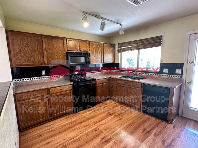 Building Photo - 13733 W Berridge Ln