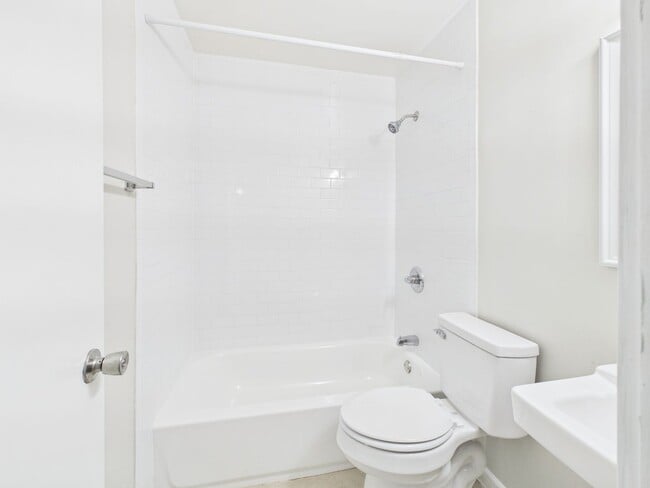 Interior Photo - Forest Square Apartments