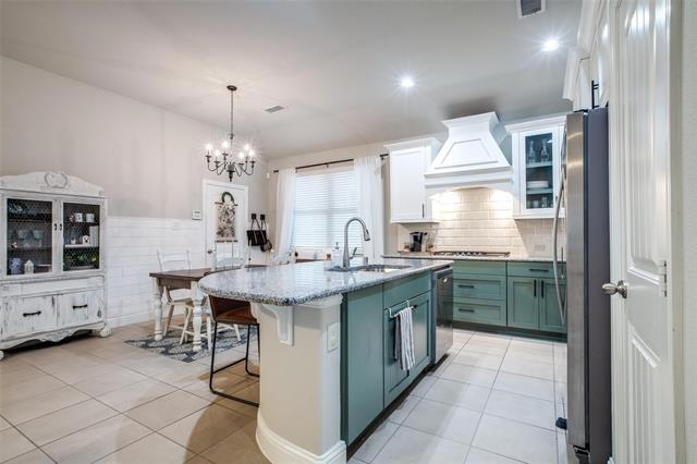 Foto del edificio - 2221 Van Clark Wy