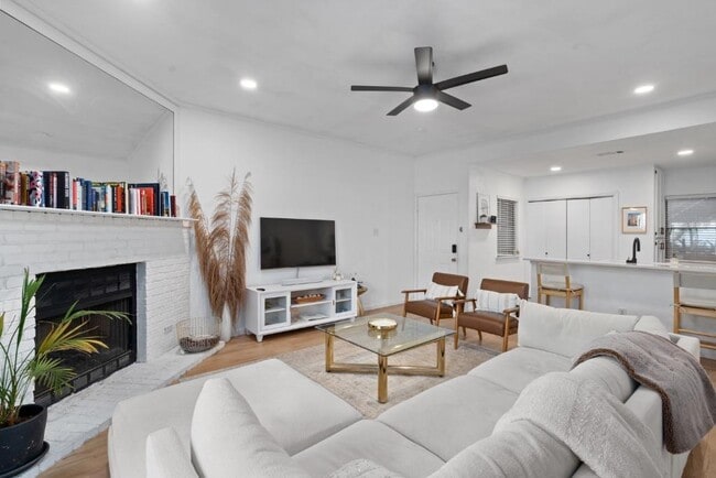 Foto del edificio - 2508 W 12th St