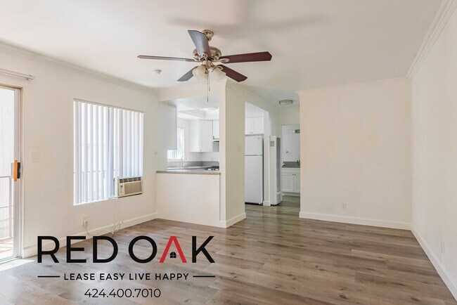 Foto del edificio - 4069 Oakwood Ave