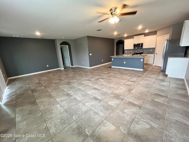 Building Photo - 3743 Coachman Ln SE