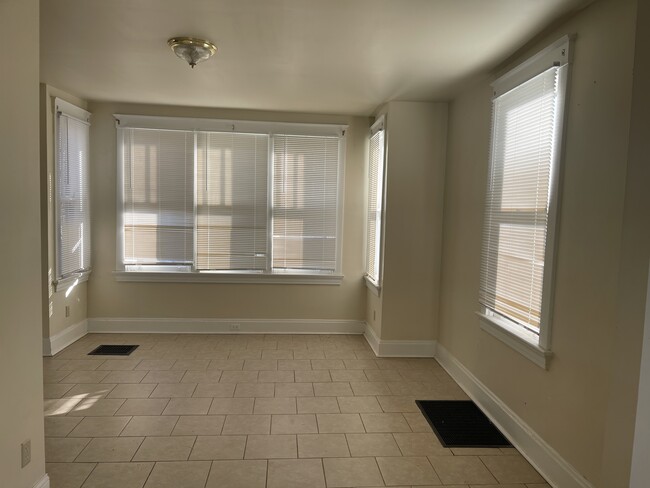 Dining room - 6521 Cheviot Rd