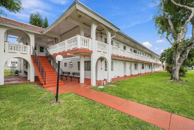 Foto del edificio - 175 NE 203rd Terrace