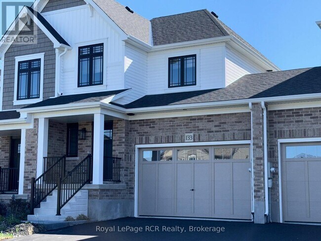Photo du bâtiment - 133 McCausland Dr