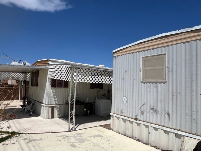 Foto del edificio - 252 Mojave Ln