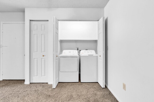 Foto del edificio - Deerfield Village