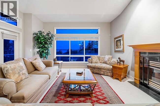 Building Photo - 4751 Headland Dr