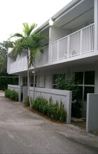 Building Photo - 3025 Mary St