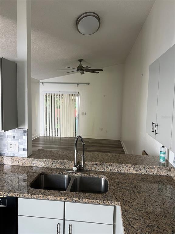 Foto del edificio - 3366 Cloverplace Dr