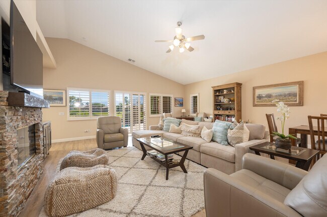 Foto del edificio - 80395 Green Hills Dr