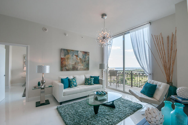 Foto del edificio - 550  Okeechobee Boulevard Lph-05