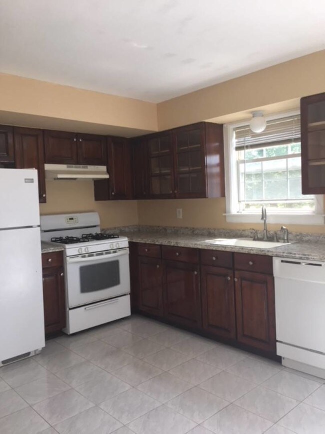 Foto del edificio - 778 Nugent Ave