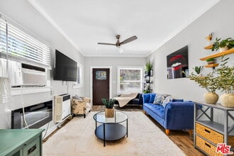 Building Photo - 5915 Lexington Ave