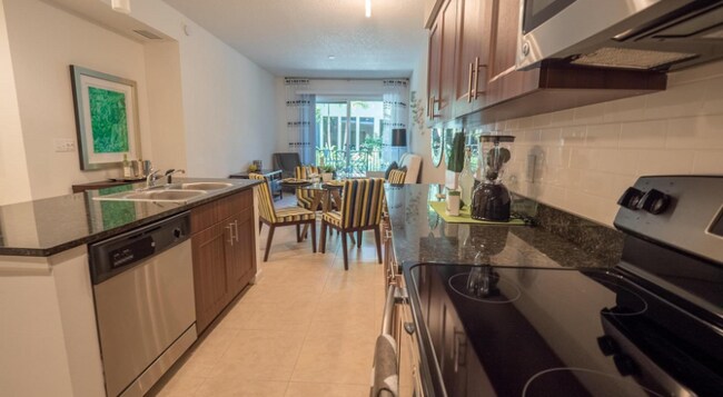 Foto del edificio - 1517 Cameron Samuel Ln