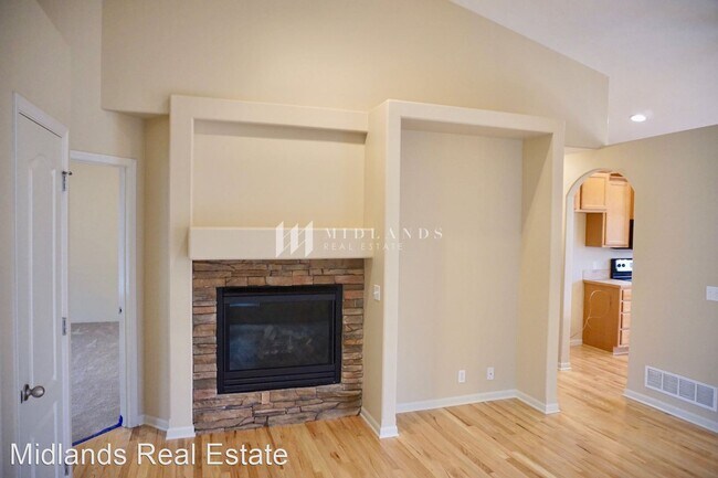 Foto del edificio - 3 br, 3 bath House - 19726 MARINDA ST