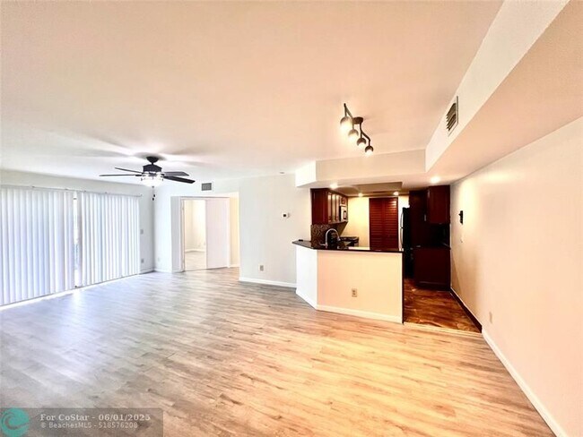 Building Photo - 9044 W Atlantic Blvd