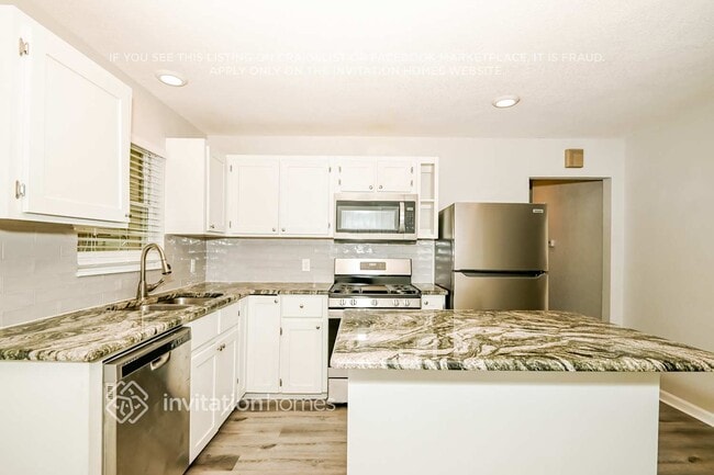 Building Photo - 1501 Juanita Dr