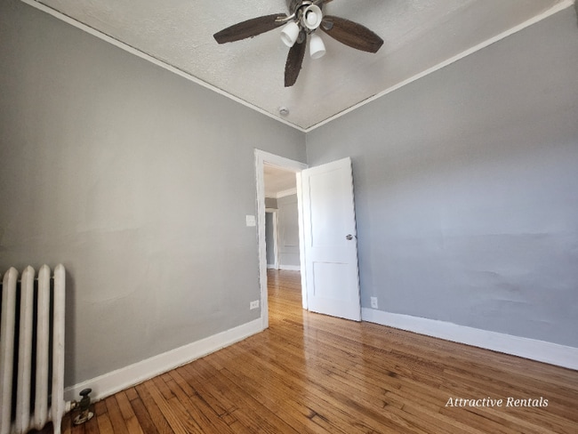 Foto del edificio - 37 W 14th Pl