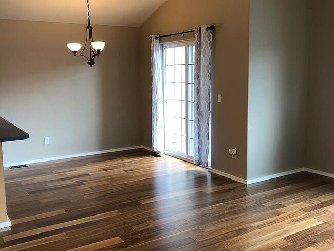 Foto del edificio - 3-Bed, 2-Bath Retreat in Scenic Eagle River, AK!"